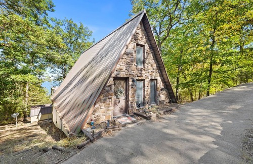Lost Bridge Village House | Cabin Allswell - Beaver Lake A-Frame - Sleeps 8