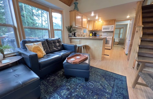 Lakebay Cabin | Cabin Among Cedars – Cozy Comfort, Seasonal Beauty & Nearby Beach