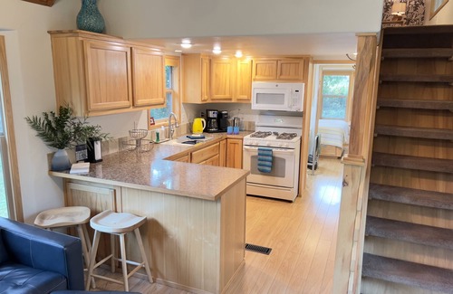 Lakebay Cabin | Cabin Among Cedars – Cozy Comfort, Seasonal Beauty & Nearby Beach