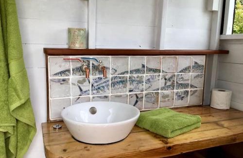 Looe Ski Chalet | Cabin and shepherds hut in Rural Cornwall for 2-6
