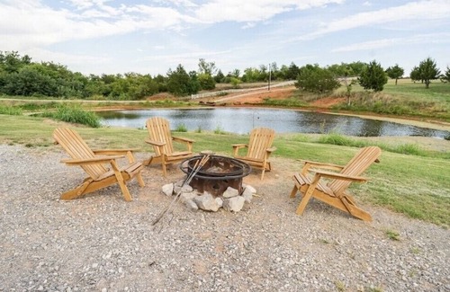 Elgin Cabin | Cabin at Pepper Sprout Ranch Pond View Rural Setting Outdoor Amenities