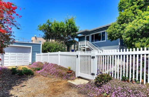 Cardiff-by-the-Sea House | Cabin by the Sea in Cardiff