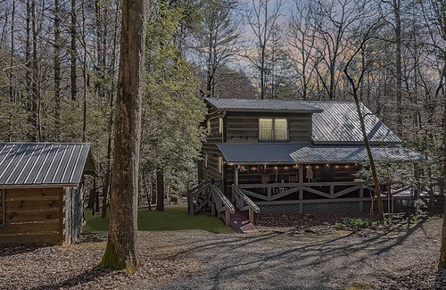 Dial Cabin | Cabin+Creek+Natl Forest+Hot Tub+Fire Pit+Pool Table