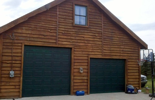 Cadillac Cabin | Cabin Hidden/Surrounded By Hundreds Of 30'+ Blue Spruce Pines !