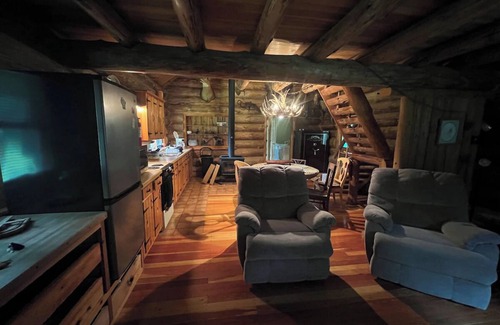 Alma Apartment | Cabin in Alma with fireplace