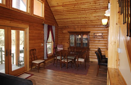 Canyon Lake Cabin | 🌲 Cabin in Texas Hill Country, Canyon Lake TexasnWINTER TEXANS WELCOME!