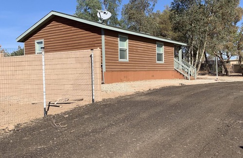 Ridgecrest Cabin | Cabin in the Desert
