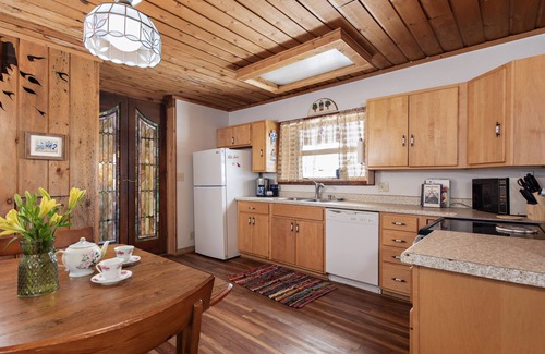 Glenwood Springs Cabin | CABIN IN THE MOUNTAINS
