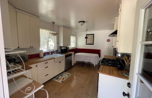 Paso Robles House | Cabin in the Oaks, Paso Robles. Private hot tub! We sleep 4! AC Works!