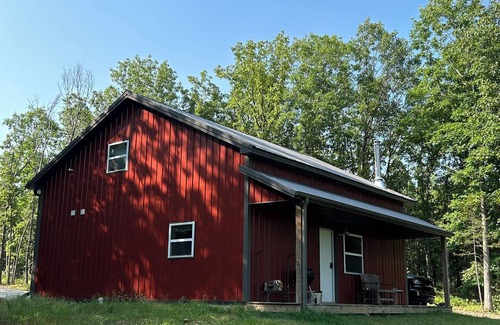Goodson Cabin | Cabin in the Woods Near Bennett Springs and Pomme de Terre