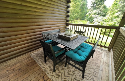 Huey Cabin | Cabin In The Woods