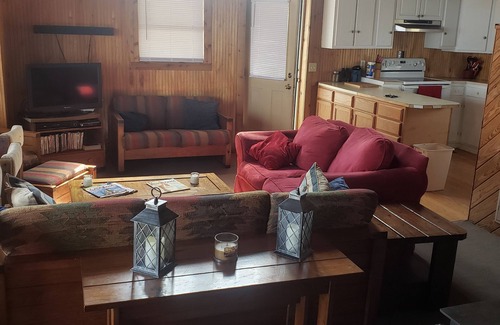 Manns Harbor Cabin | Cabin in the woods on the water hidden away at the beach