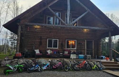 Williams Cabin | Cabin in Williams MN. 10 miles to Lake of the Woods. Near Baudette and Warroad.