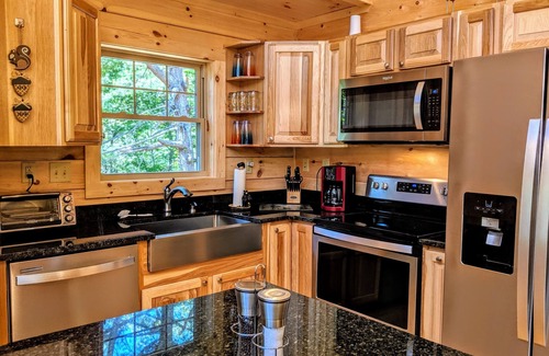 Fletcher Cabin | Cabin life near Asheville/Hendersonville. Secluded but still convenient escape!n