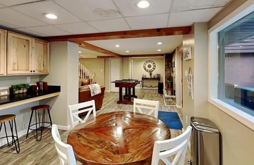Thayerville House | Cabin Lodge