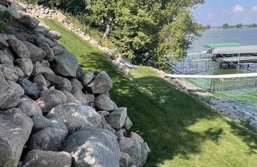 Wentworth Cabin | Cabin on Lake Madison! 100 ft of shoreline, walking distance to Hillside Resort!