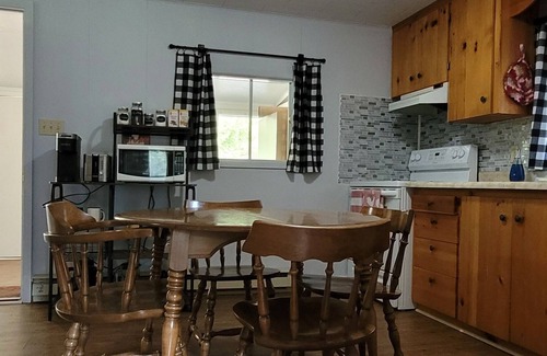 Manitoulin District Cabin | 🏚 Cabin on Manitoulin Island