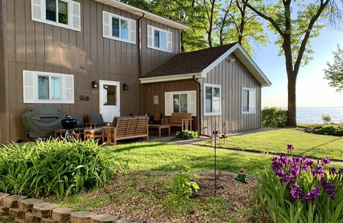 Isle Cabin | Cabin on MilleLacs, RV hookups, stunning sunsets, dogs welcome.