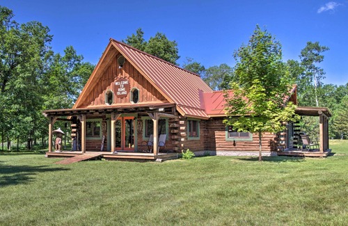 Nekoosa Cabin | Cabin on Private Island < 6 Mi to Sand Valley Golf