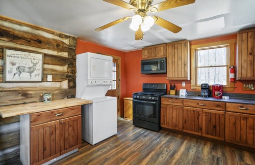 Augusta Cabin | Cabin on the Little Cacapon River