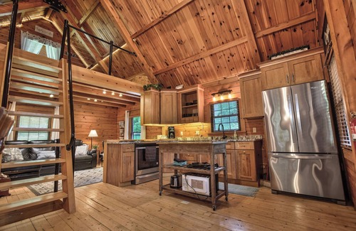 Swengel Cabin | Cabin On The River | Dream Fire Pit, Bikes + Kayaks!