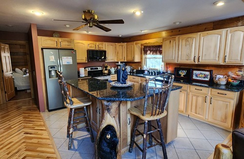 Brant Lake House | Cabin on the Schroon with nearby Skiing, Snowmobiling, Hiking and many lakes.
