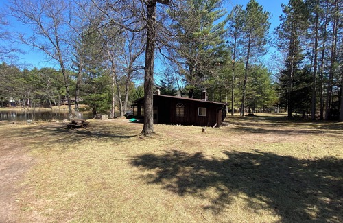 Lake Tomahawk Cottage | Cabin on the WI River. Enjoy the nature and beauty of the North Woods.