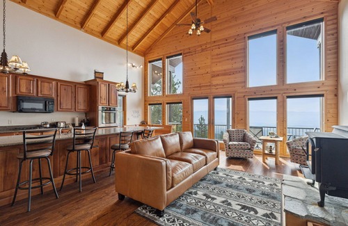 Victor House | Cabin perched high in the Bitterroots with Incredible views