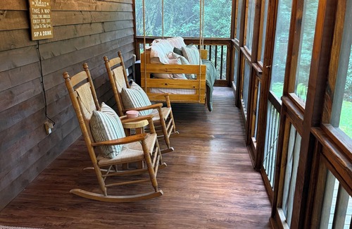 Raccoon Ridge Cabin | Cabin perfectly located for exploring all that Blue Ridge has to offer