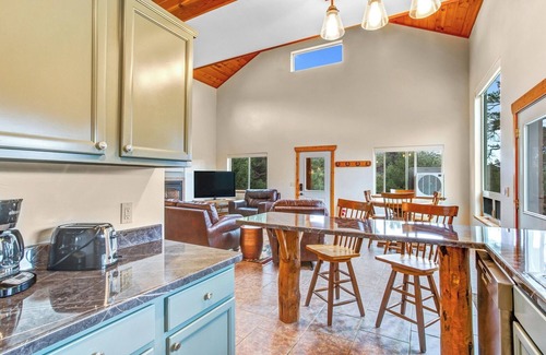 Salida House | Cabin Rentals Salida Colorado: mountain cabin 5 minutes from town