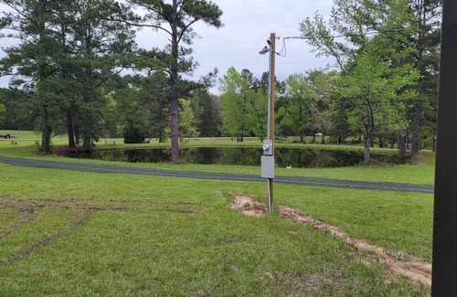 Broaddus Cabin | Cabin Sleeps 4 Just minutes from Lake Sam Rayburn