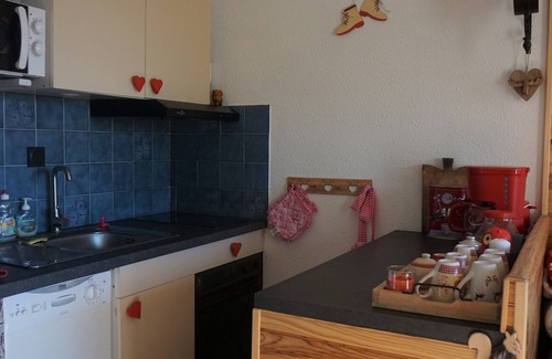 Orcieres-Merlette Apartment | Cabin studio in Orcières Merlette - sleeps 4, pets allowed, bed linen included in winter