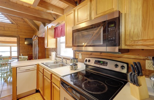 Okeechobee Cabin | Cabin w/Boat Launch & Pool Access in Okeechobee