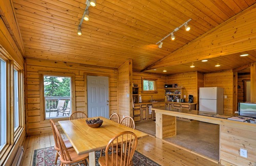 Sutton Cabin | Cabin w/Glacier Views: Walk to Matanuska River!