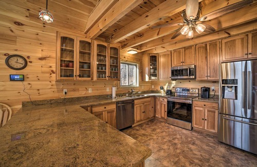 Massanutten Cabin | Cabin w/Mtn View, 4 Mi to Massanutten Resort