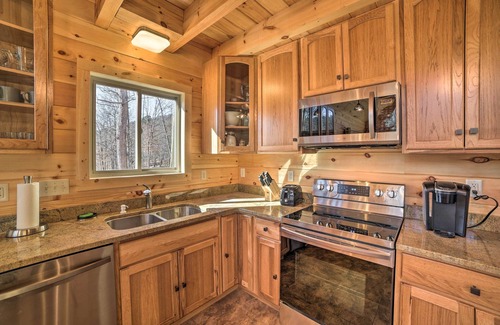 Massanutten Cabin | Cabin w/Mtn View, 4 Mi to Massanutten Resort