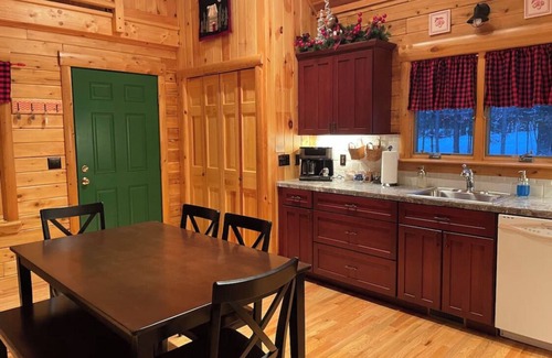 Greenville Cabin | Cabin w/waterfront access, beach, trails, gameroom