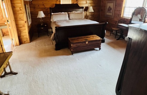 Nisbet Cabin | Cabin with amazing views of the Susquehanna
