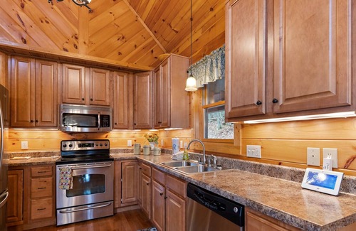 Boone Cabin | Cabin with Appalachian Mountain Views