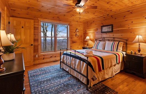 Boone Cabin | Cabin with Appalachian Mountain Views