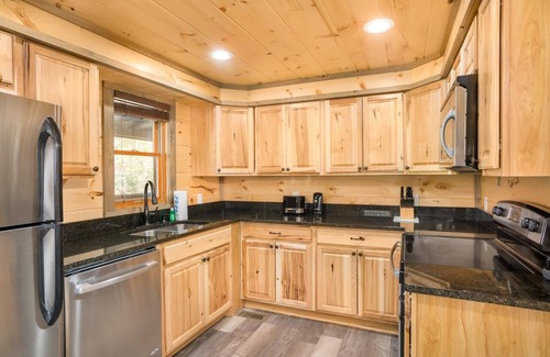 Pittman Center Cabin | Cabins that Retain the Rustic feel with the Modern Beauty of a Complete Makeover