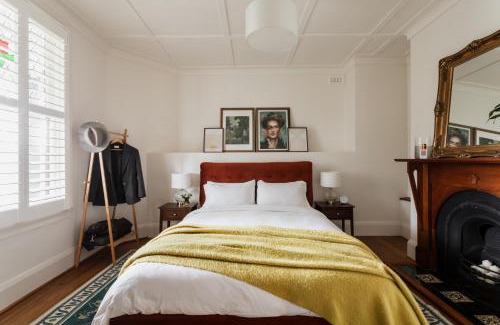 Trevallyn House | Cable's Landing, stunning heritage home near the Cataract Gorge and CBD
