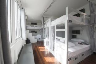 Wang Burapha Phirom Hotel | Cacha Bed
