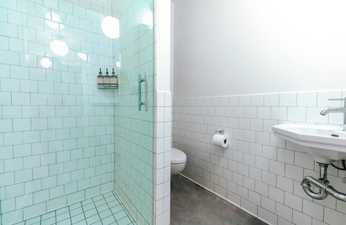 Jackson Hole Hostel | Cache House