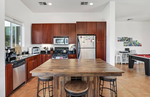 Desert Hot Springs House | Cactus Canyon-Palm Springs/Joshua Tree/Coachella -Pet Friendly, FREE Heated Pool