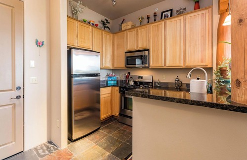 Southside Condo | Cactus Flower | Pool and Hot Tub Access!