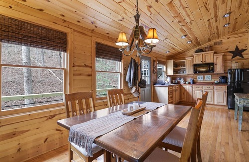 Mineral Bluff Cabin | Caddis Shack on the Toccoa