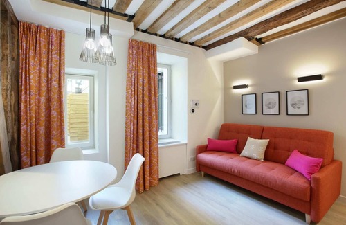 Quartier du Faubourg-Montmartre Apartment | Cadet 105 - One Bedroom Apartment, Sleeps 4