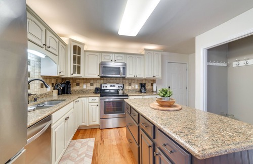Cadiz House | Cadiz Abode w/Decks, Fire Pit, & Lake Access