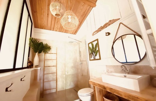 Saint-Yzan-de-Soudiac Bed & Breakfast | Cadre Idéal Pour les Amoureux de la Nature !